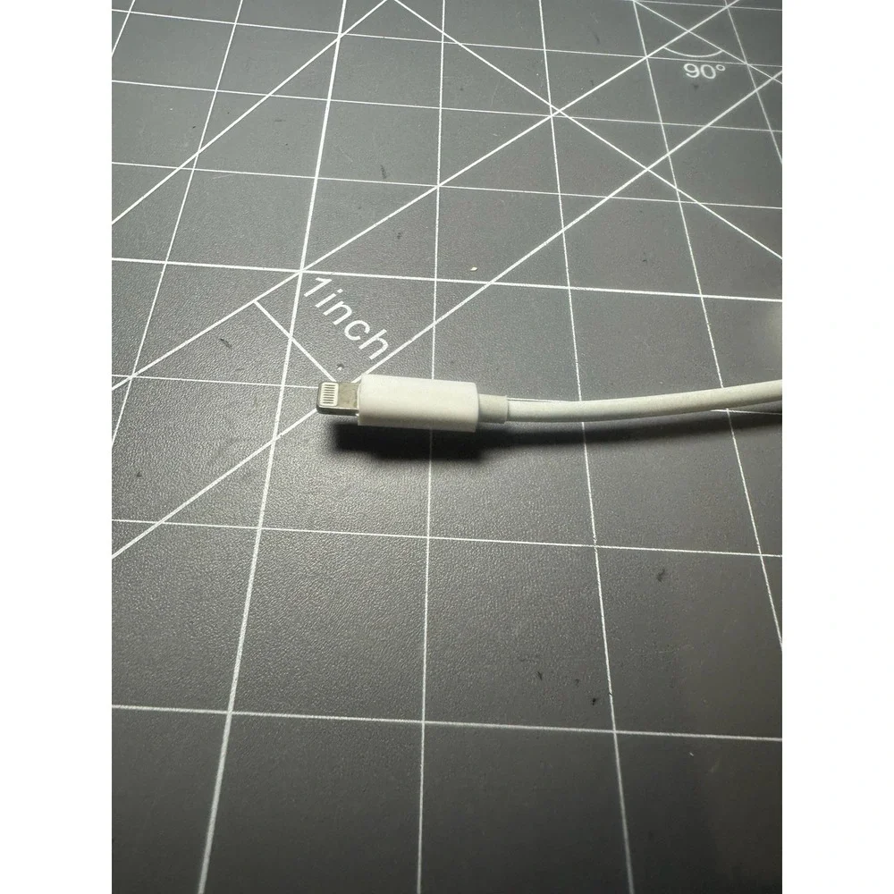 Apple Lightning Digital AV Adapter HDMI To iPhone iPad MD826AM/A-Genuine